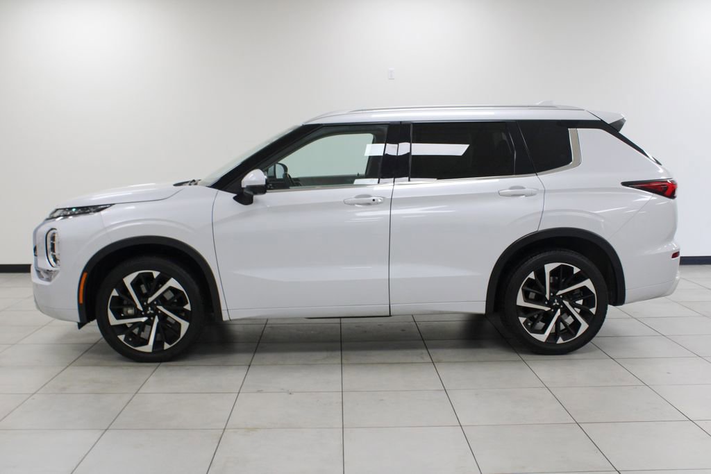 Used 2024 Mitsubishi Outlander SEL image 20