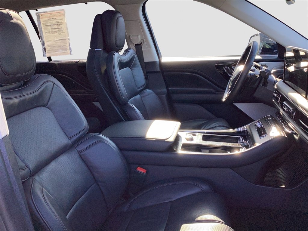 Used 2025 Lincoln Aviator Reserve w/ Equipment Group 201A image 35