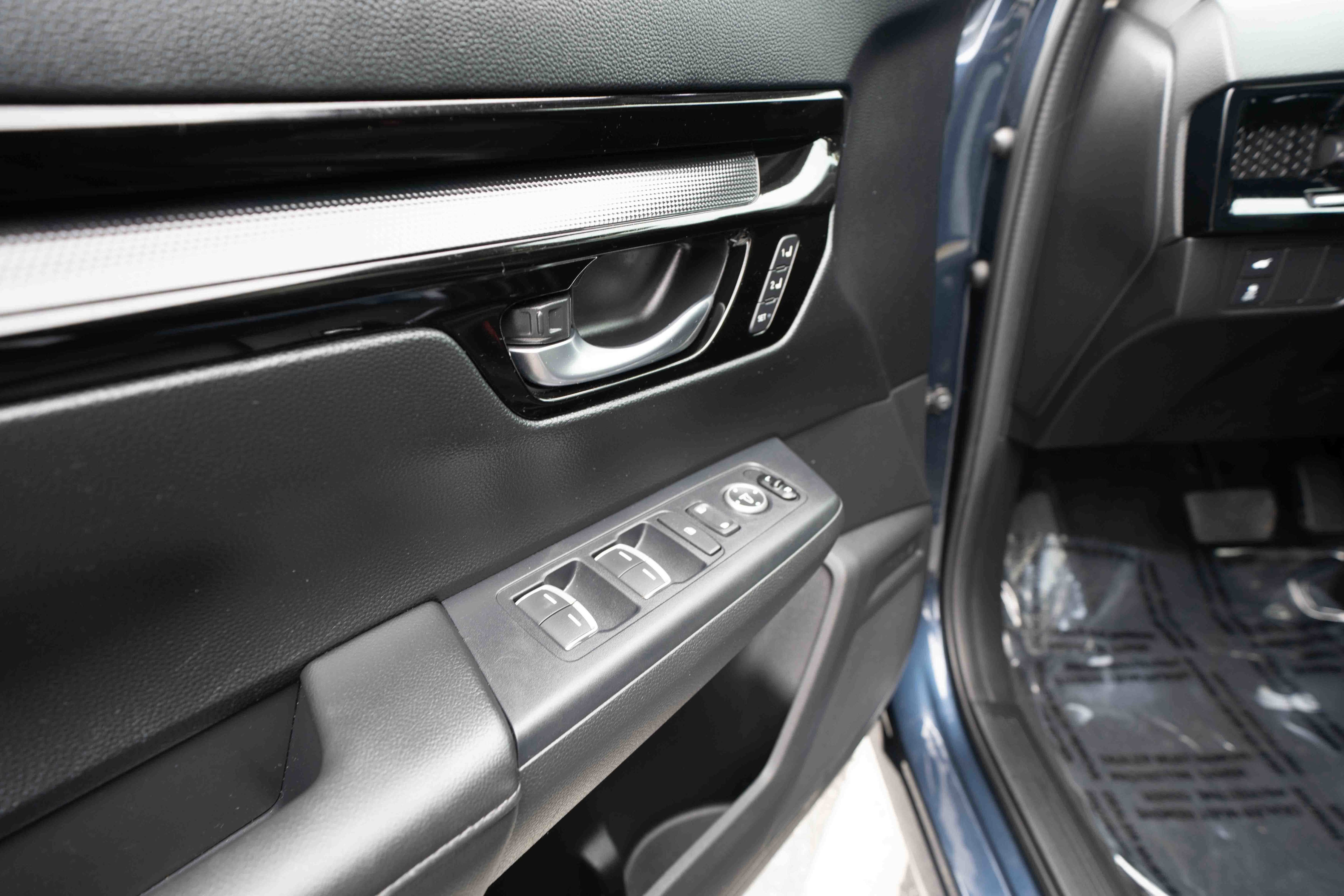 Used 2023 Honda Passport EX-L image 7