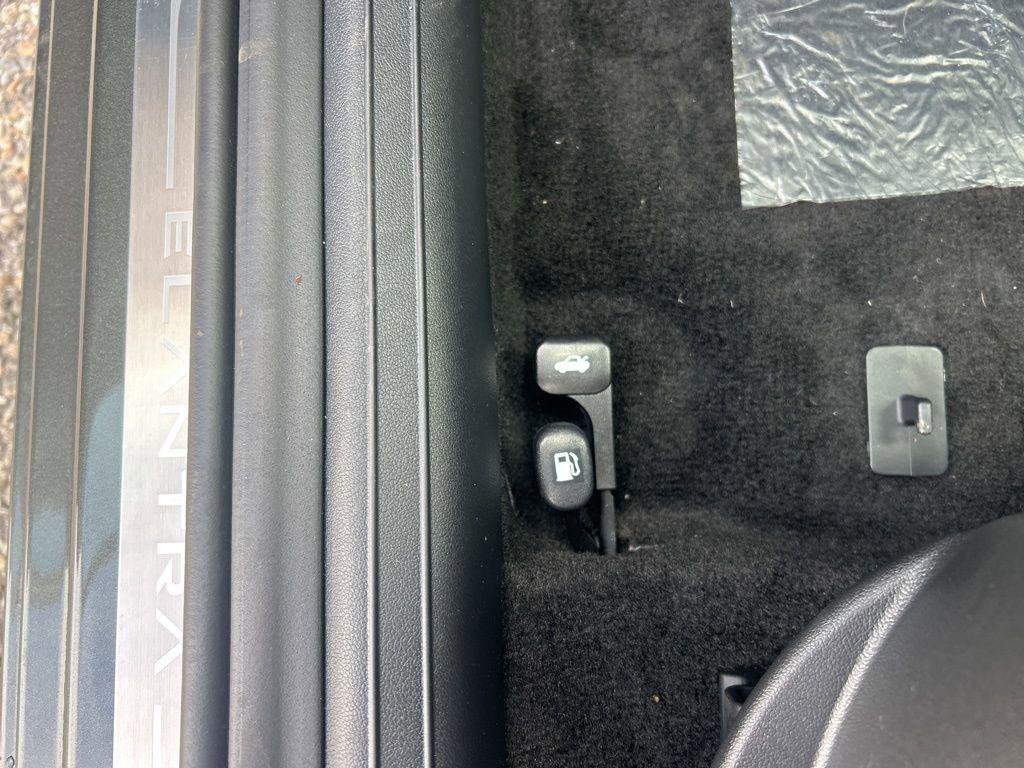 New 2026 Hyundai Elantra SEL Sport Premium image 12