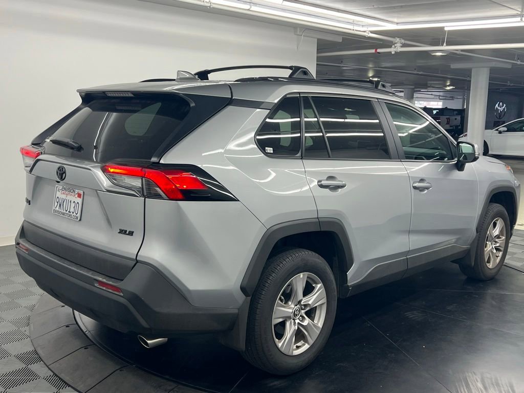 Used 2025 Toyota RAV4 XLE w/ Convenience Package FWD image 5