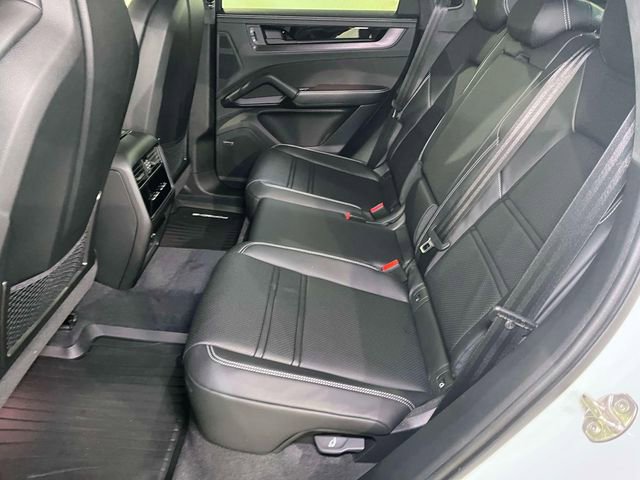 New 2026 Porsche Cayenne GTS image 20