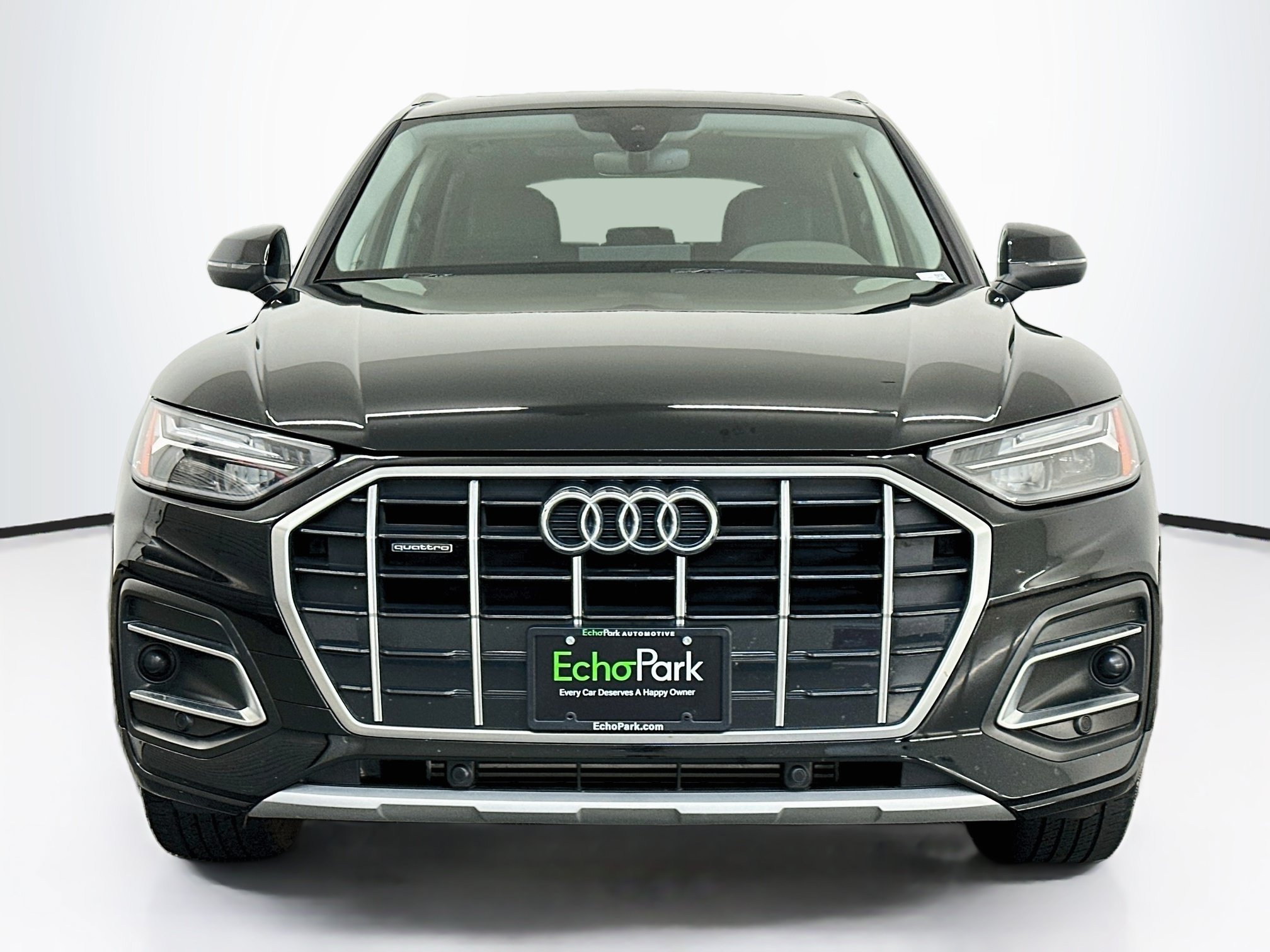 Used 2023 Audi Q5 2.0T Premium w/ Convenience Package AWD/4WD image 2