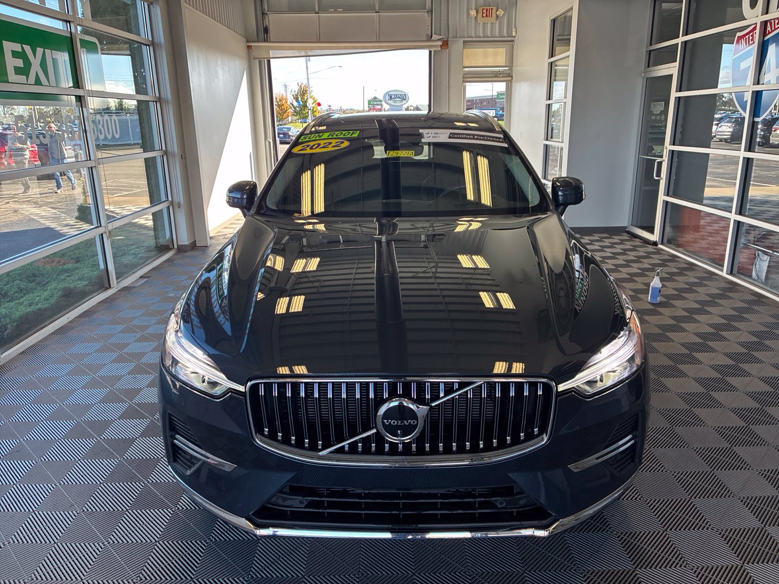 Used 2022 Volvo XC60 B6 Inscription w/ Advanced Package AWD/4WD image 2