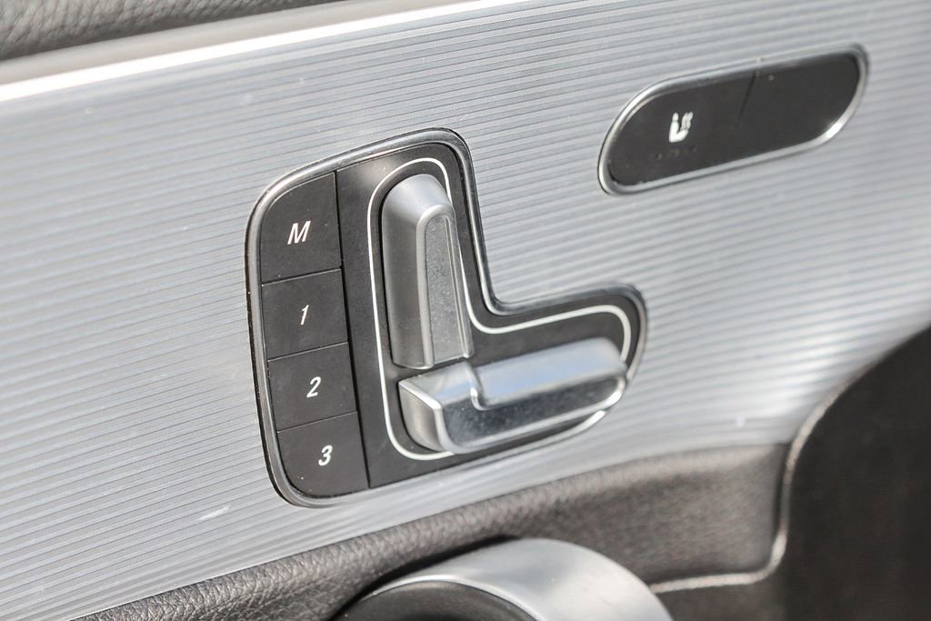 Used 2019 Mercedes-Benz A 220 image 27
