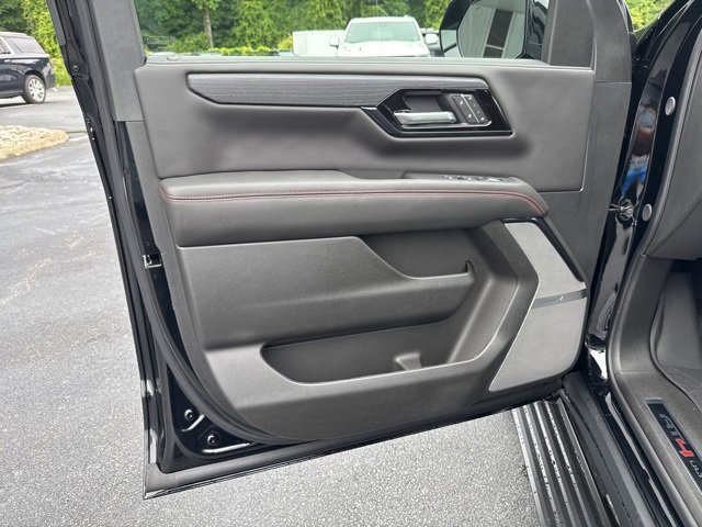 New 2025 GMC Yukon AT4 Ultimate w/ LPO, Floor Liner Package image 12