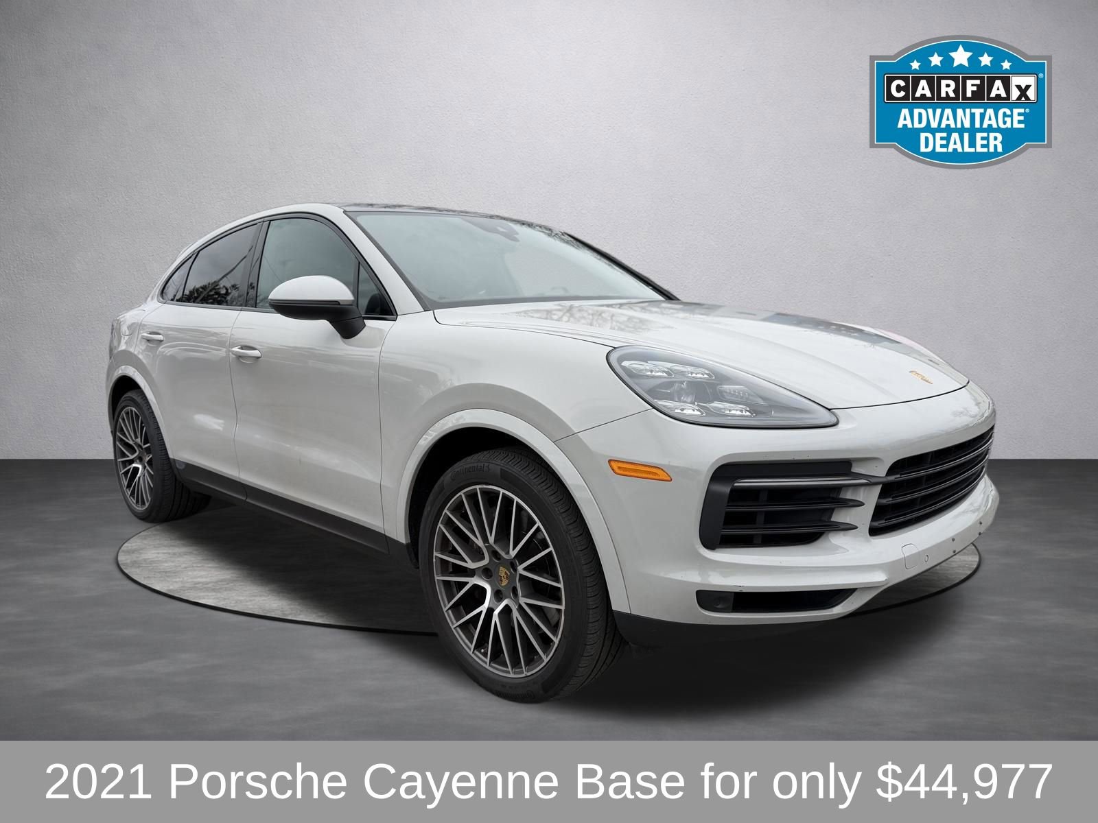 Used 2021 Porsche Cayenne Coupe AWD/4WD image 1