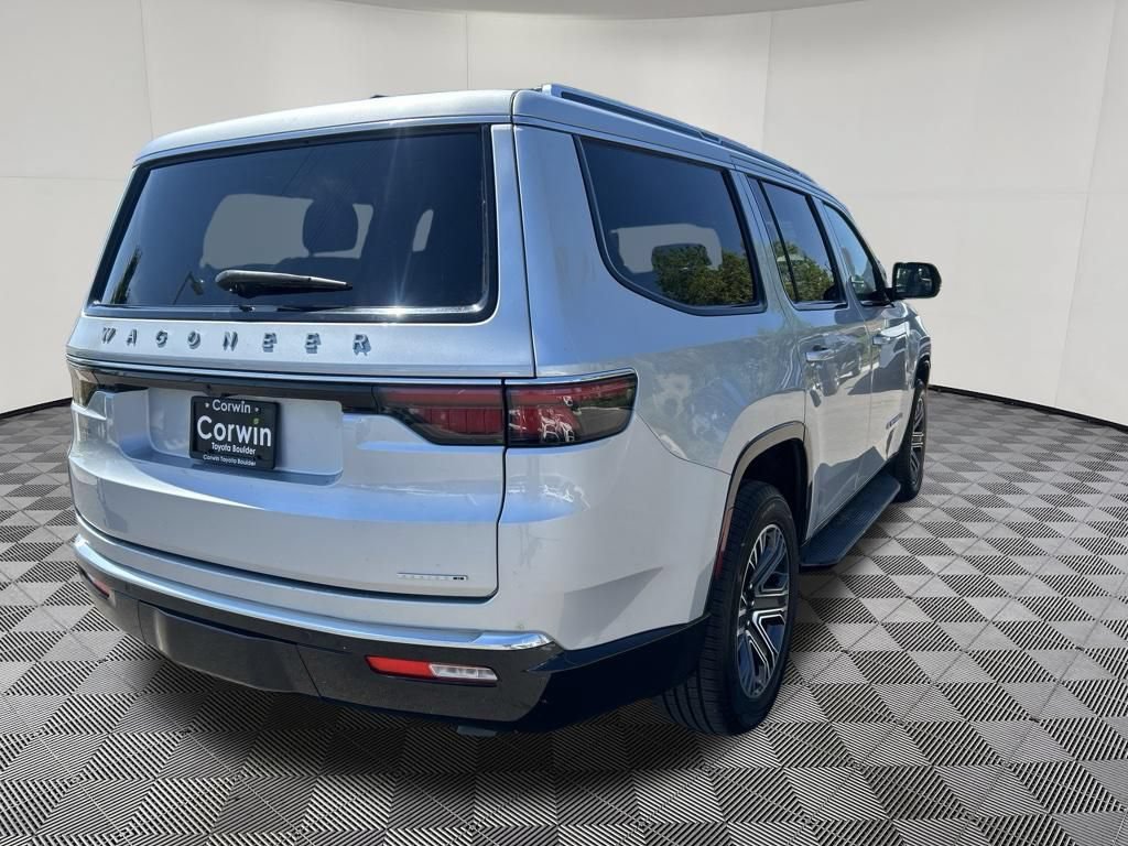 Used 2024 Jeep Wagoneer Series II w/ Flexible Seating Group AWD/4WD image 8