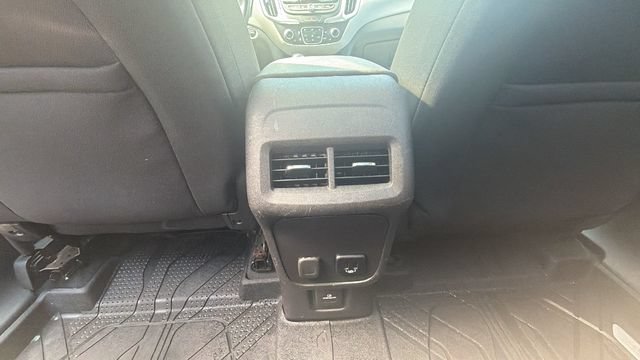 Used 2018 Chevrolet Equinox LT w/ Sun & Infotainment Package AWD/4WD image 30
