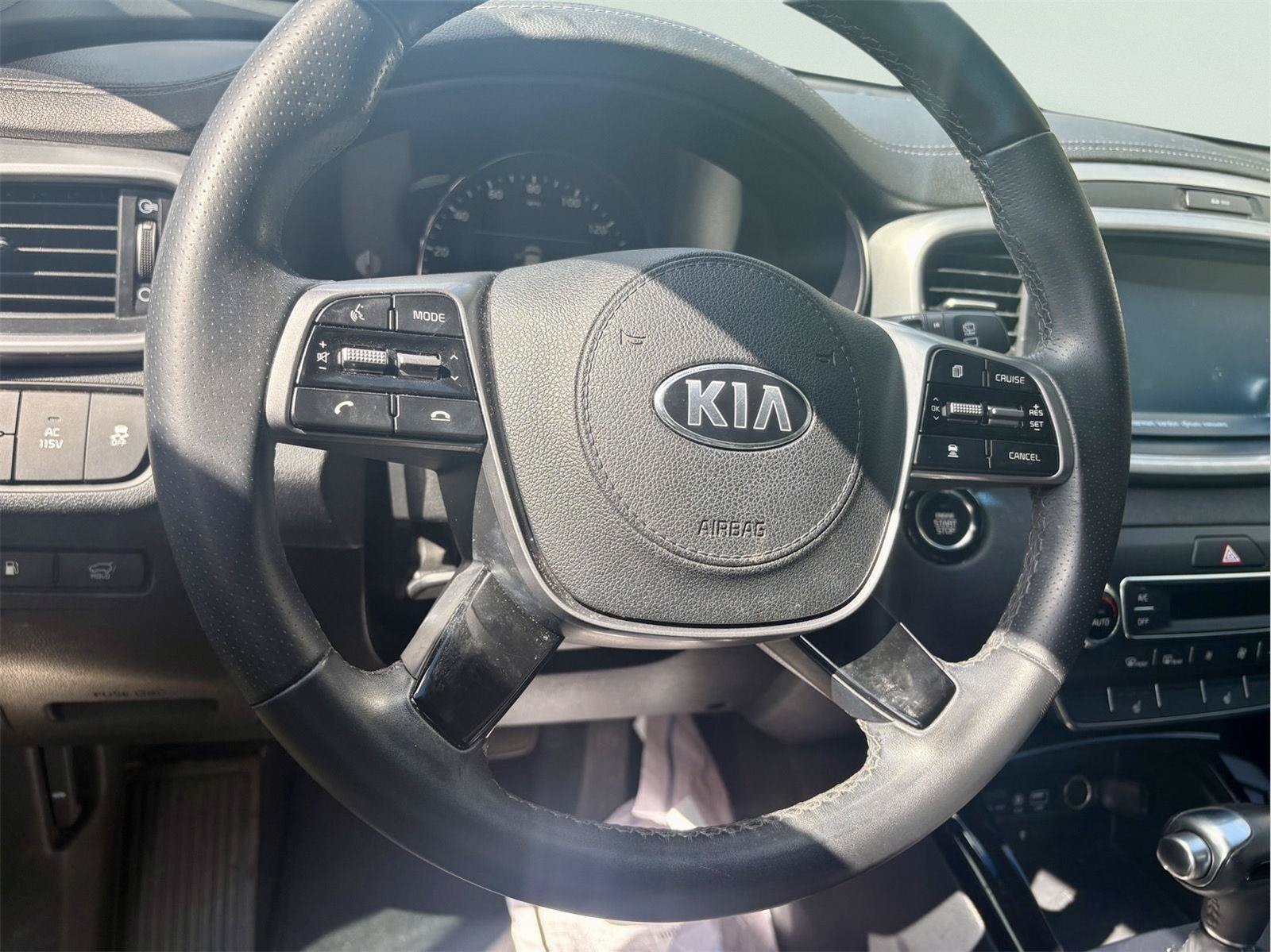 Used 2019 Kia Sorento SX FWD image 17