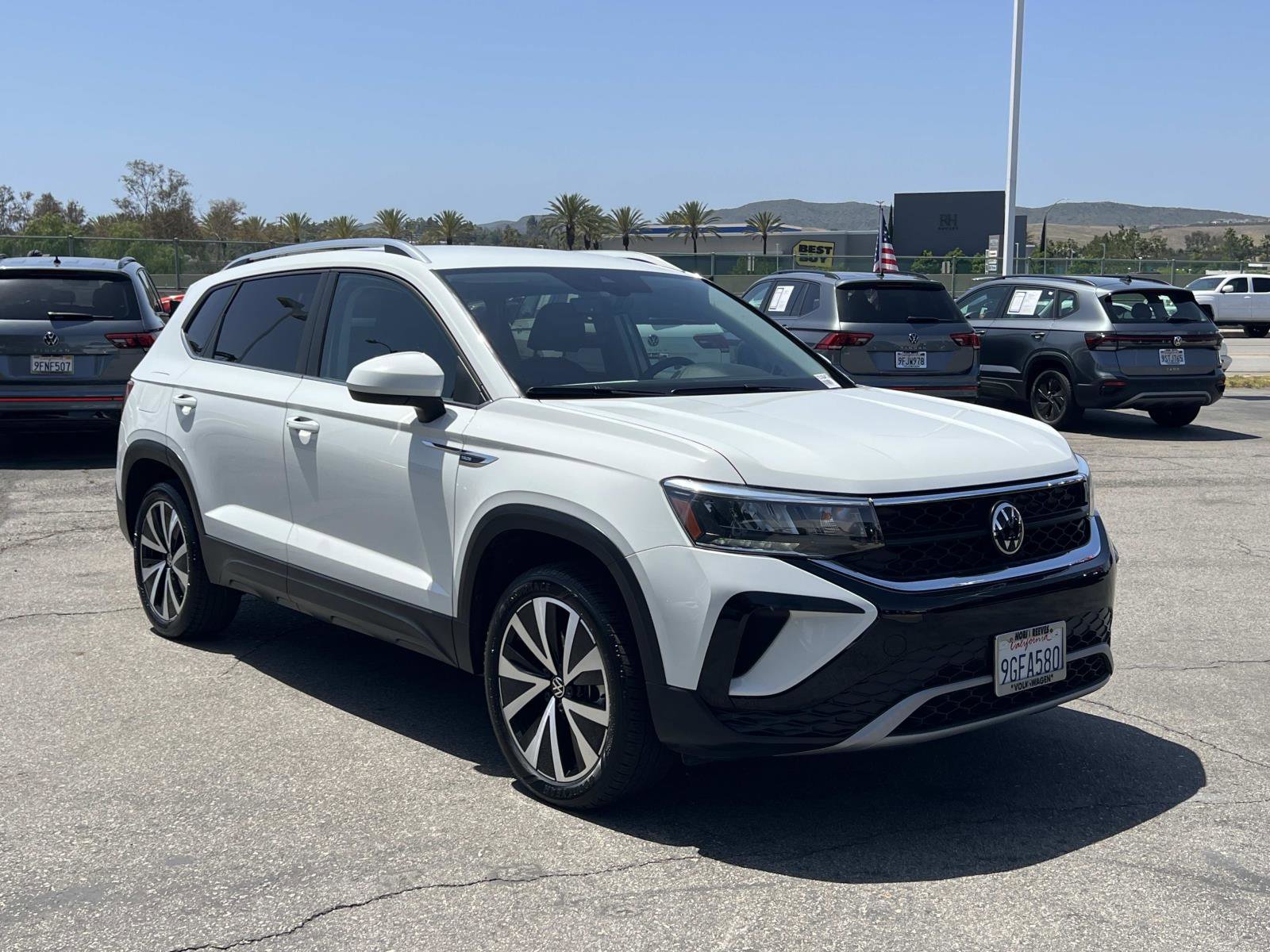 Certified 2023 Volkswagen Taos SE FWD image 26