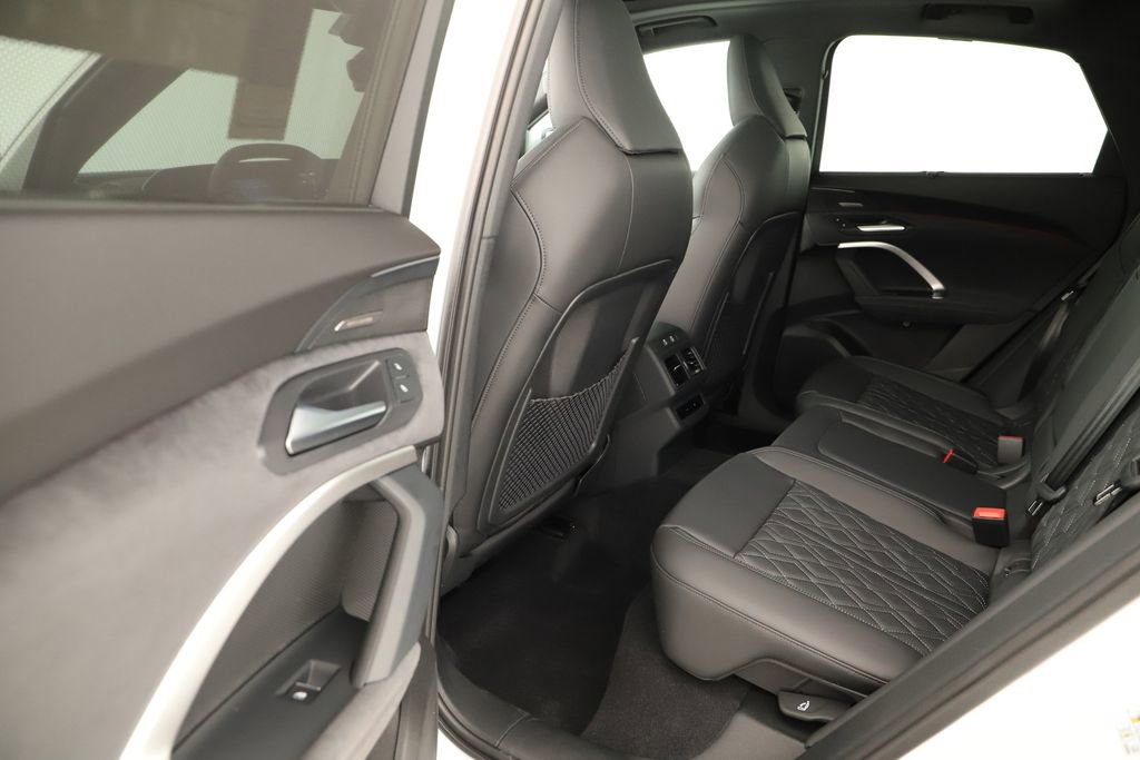 New 2026 Audi SQ5 Premium Plus image 33