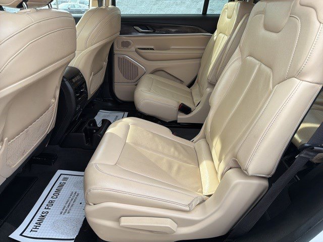 Used 2021 Jeep Grand Cherokee L Limited image 12