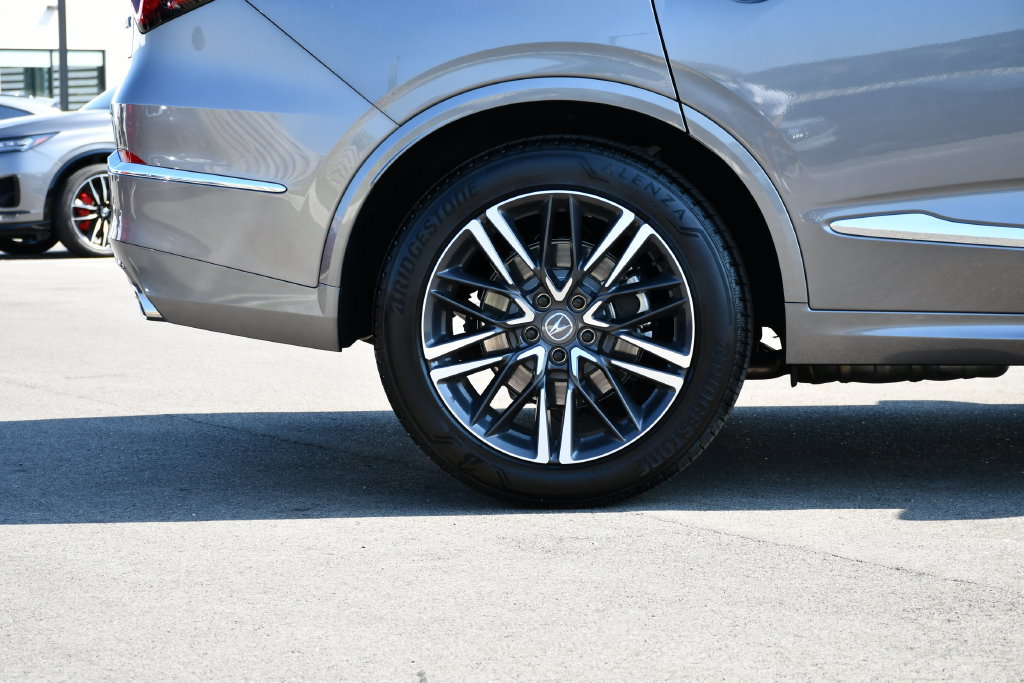 Certified 2026 Acura MDX w/ Advance Package AWD/4WD image 10