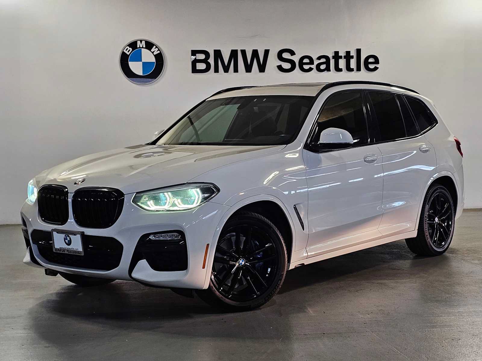 Used 2018 BMW X3 M40i AWD/4WD video 1