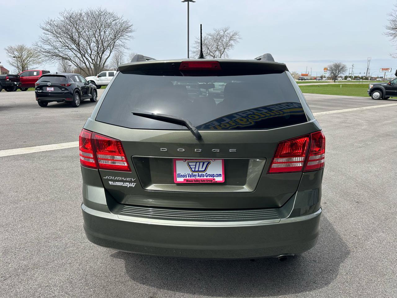 Used 2017 Dodge Journey SE w/ Flexible Seating Group FWD image 6