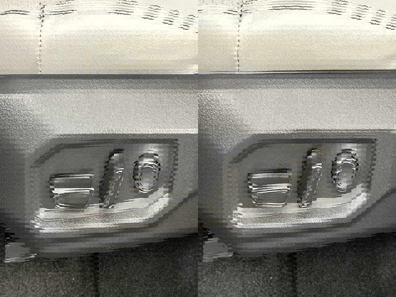 New 2026 Toyota Tundra SR5 AWD/4WD image 18