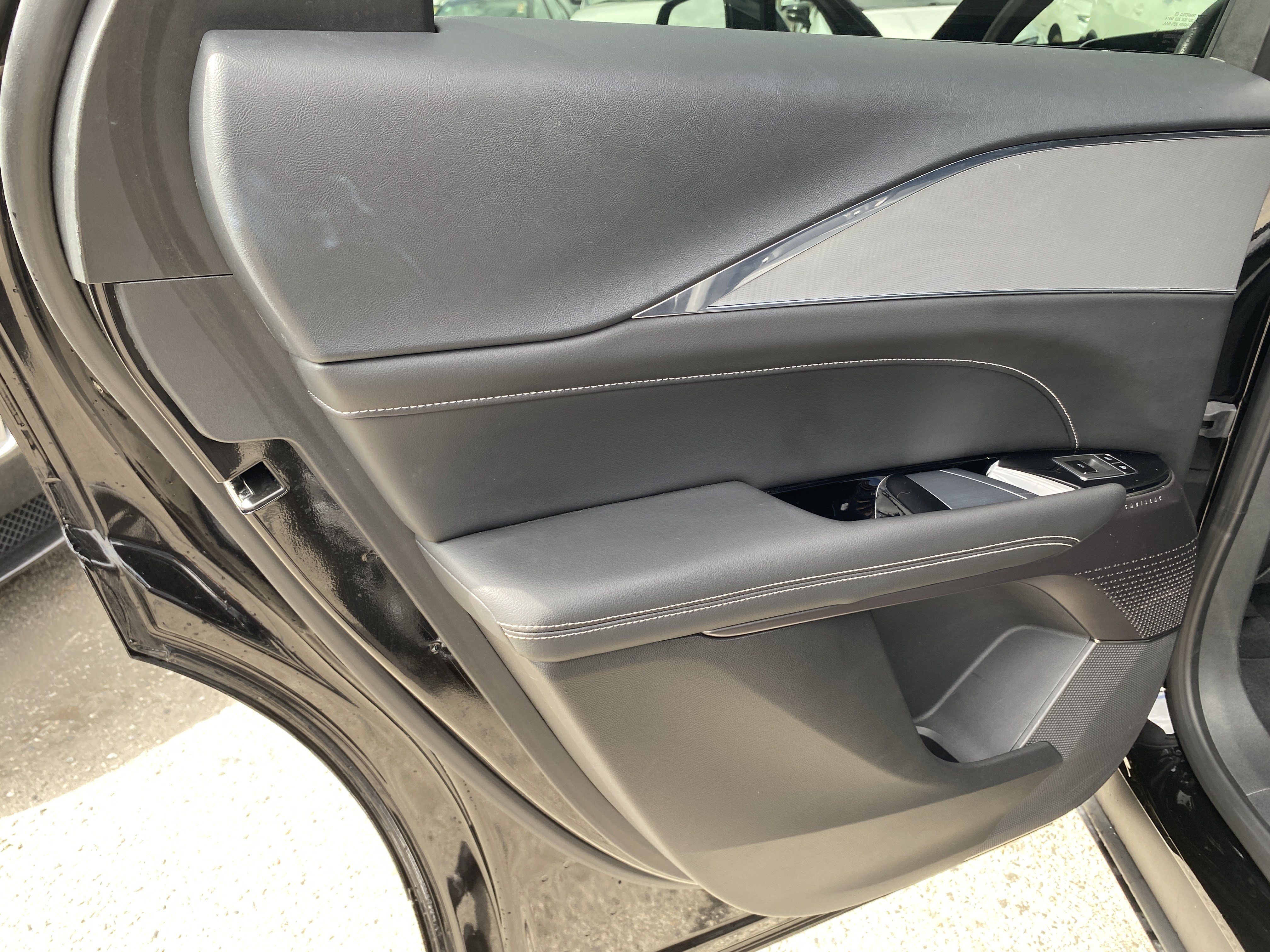 Used 2024 Cadillac Lyriq Tech RWD image 15