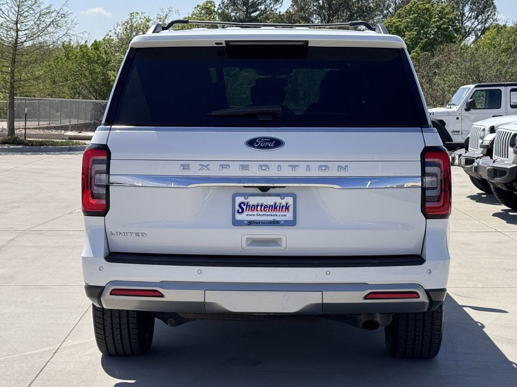 Used 2024 Ford Expedition Limited image 5