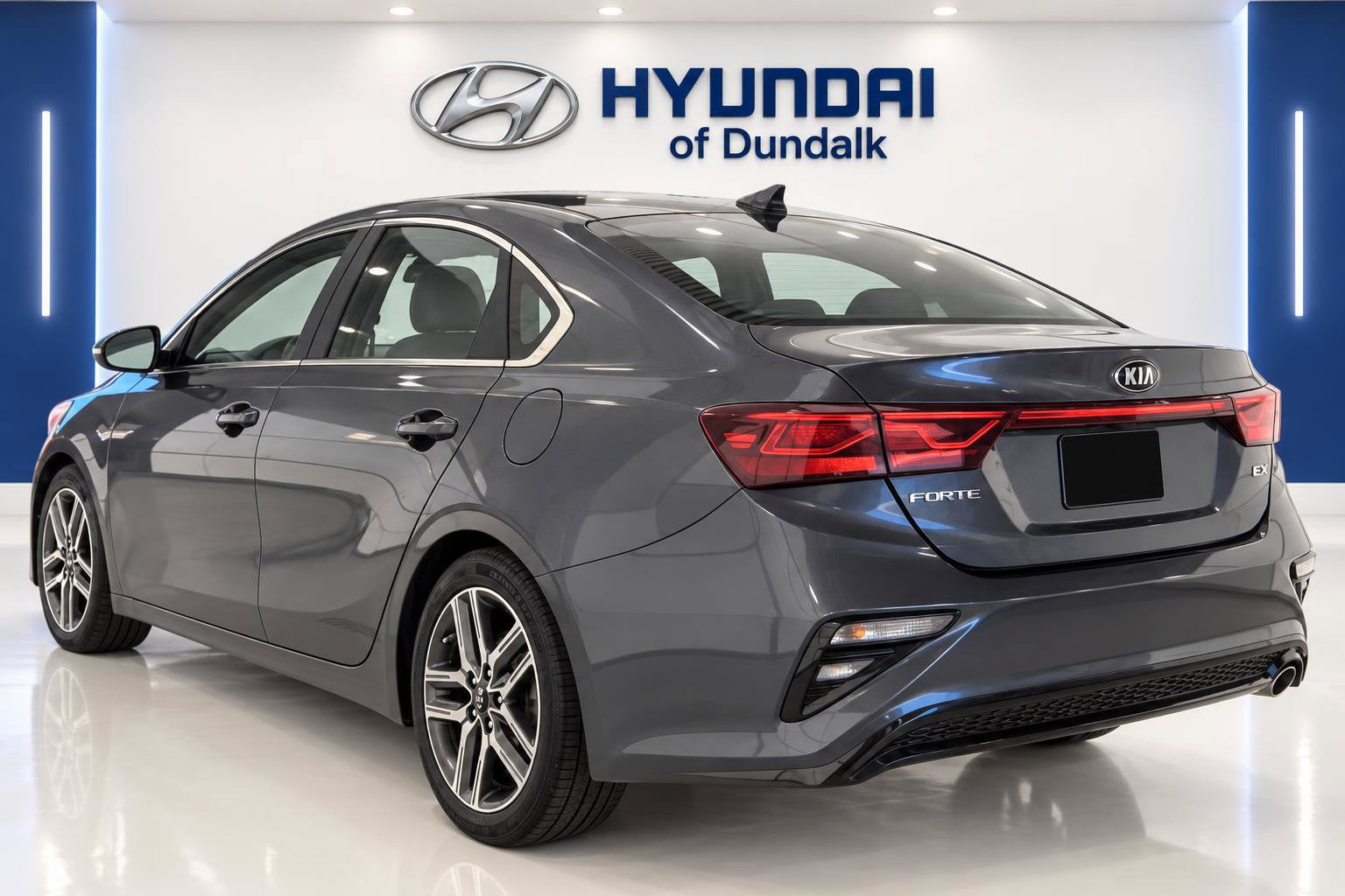 Used 2020 Kia Forte EX FWD image 2