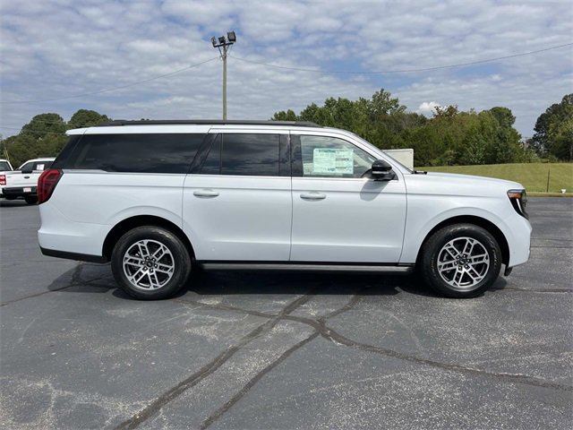 New 2025 Ford Expedition Max Active image 2