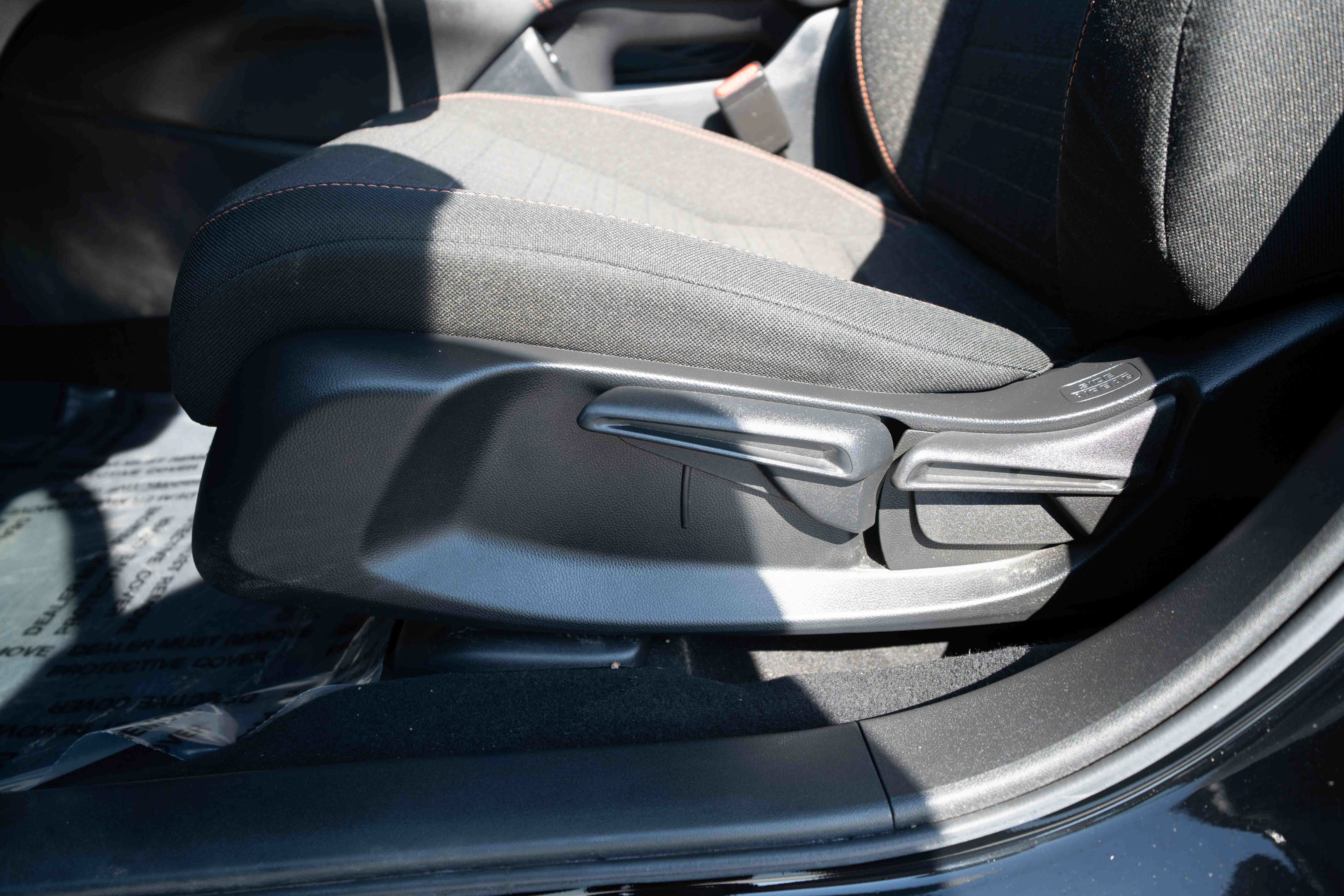 Used 2024 Honda HR-V Sport image 12