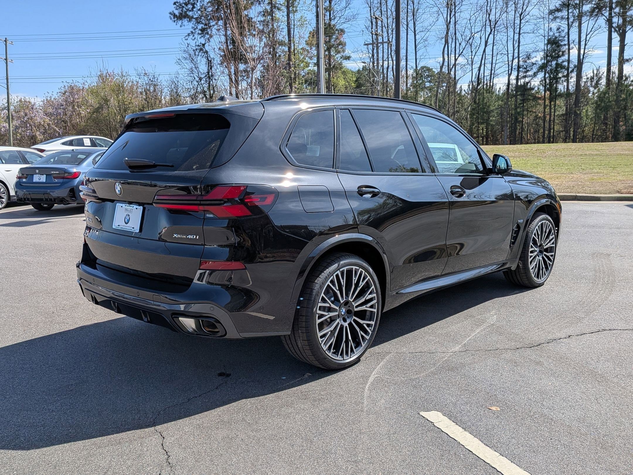 New 2026 BMW X5 xDrive40i w/ M Sport Package image 3