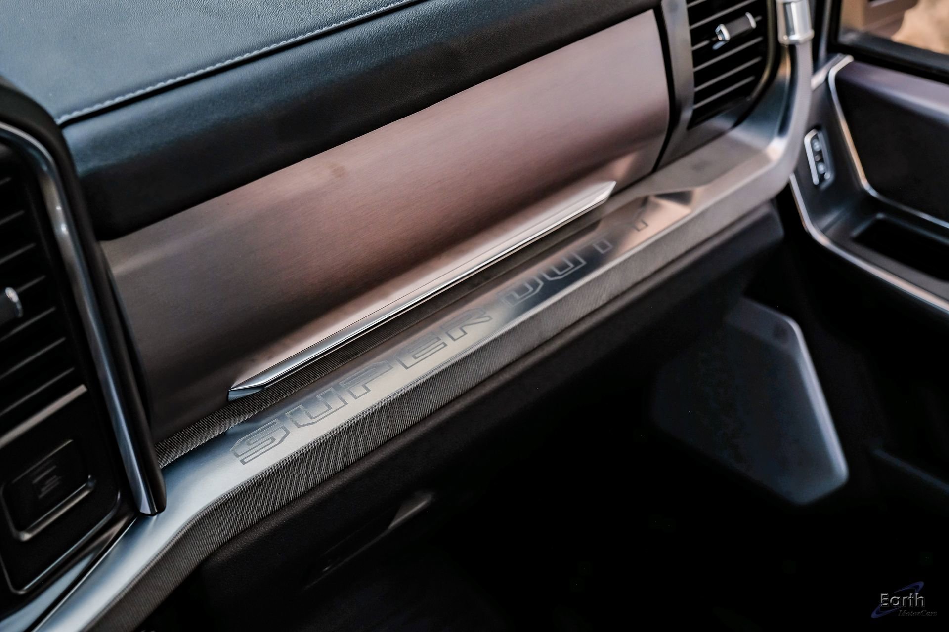 Used 2026 Ford F450 Platinum w/ FX4 Off-Road Package image 84