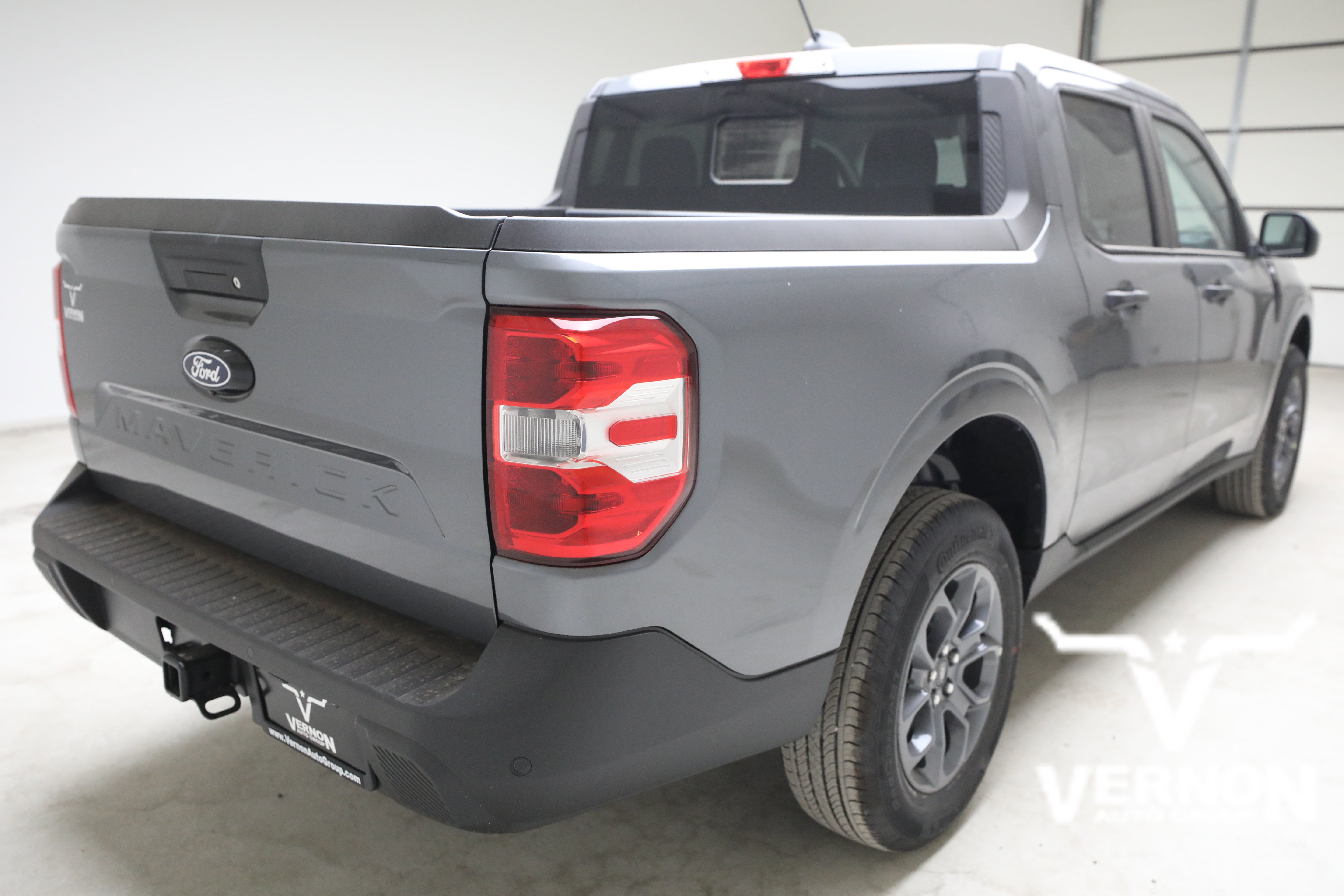 New 2026 Ford Maverick XLT w/ XLT Luxury Package FWD image 5