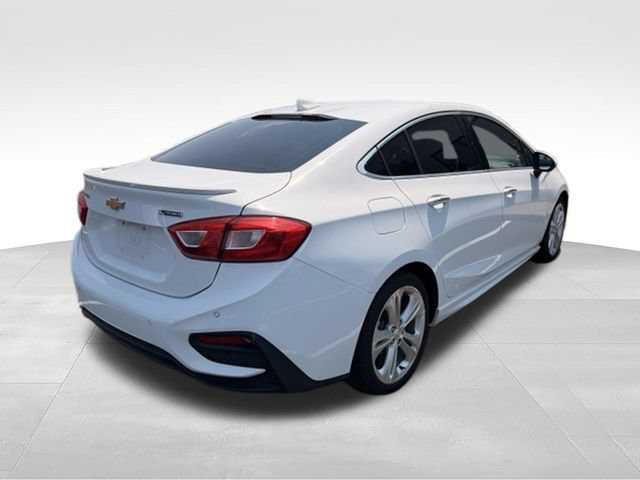 Used 2018 Chevrolet Cruze Premier w/ Premier True North Edition FWD image 5