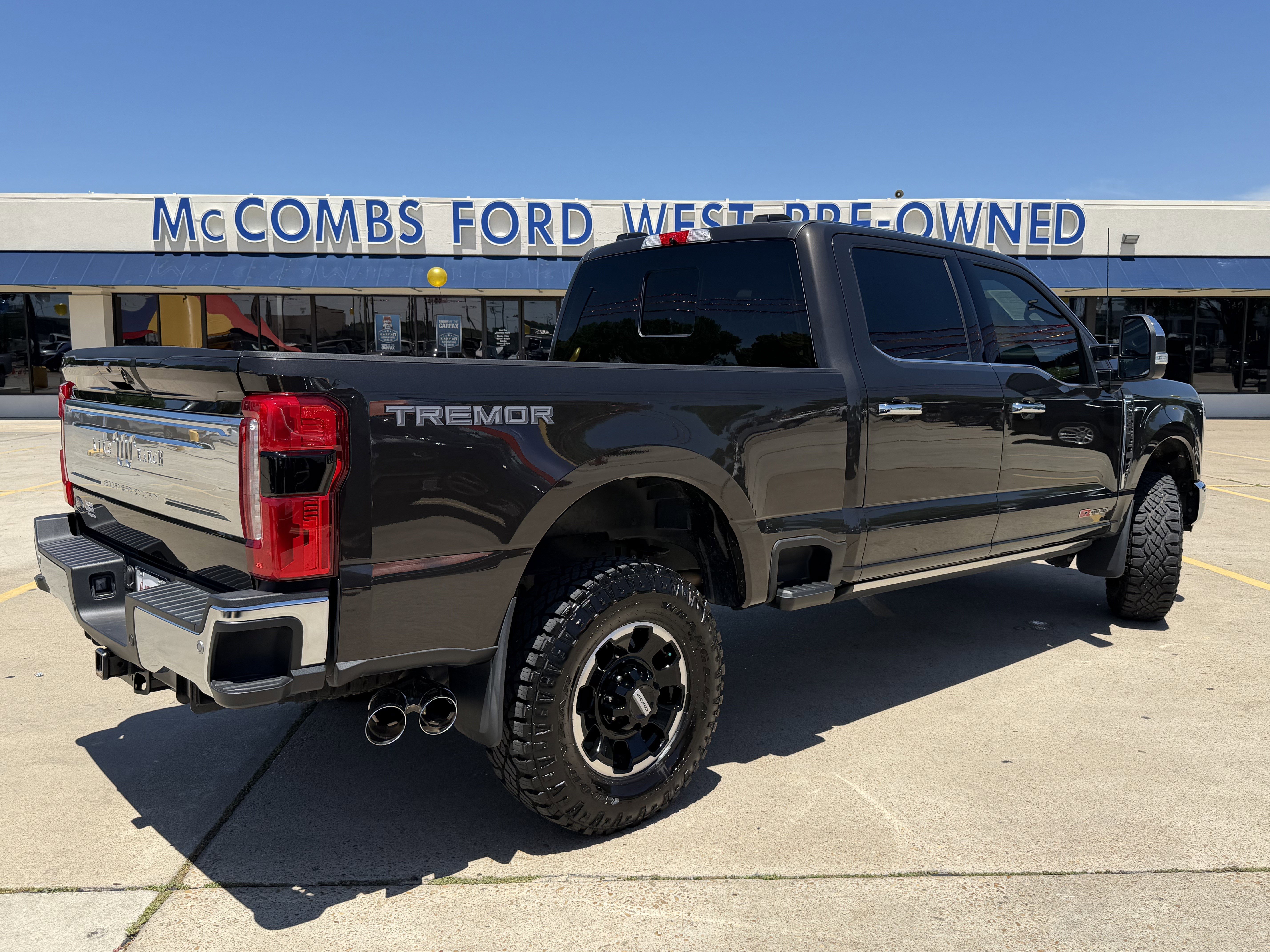 Certified 2025 Ford F250 King Ranch w/ Tremor Off-Road Package AWD/4WD image 6
