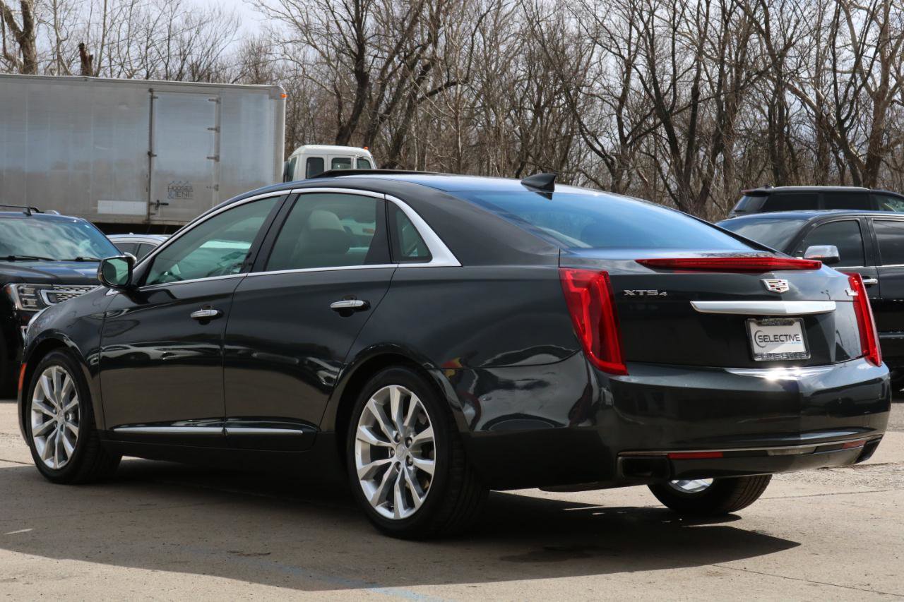 Used 2016 Cadillac XTS Luxury w/ Driver Awareness Package image 15