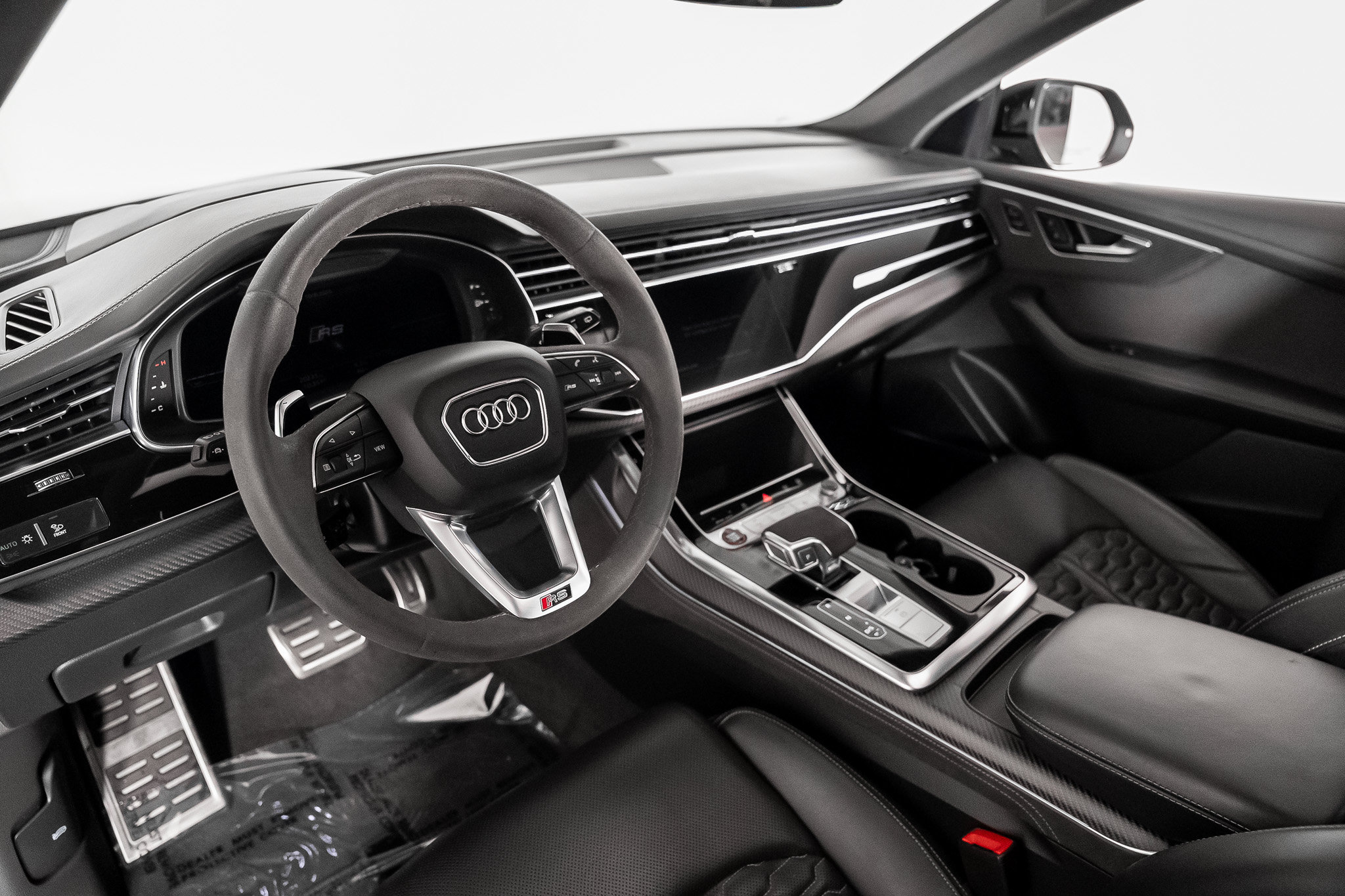 Used 2024 Audi RS Q8 AWD/4WD image 2
