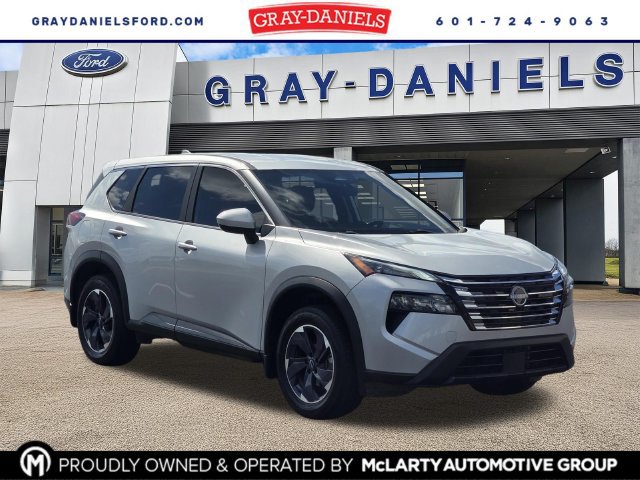 Used 2024 Nissan Rogue SV