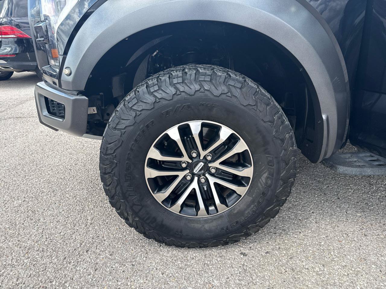 Used 2019 Ford F150 Raptor w/ Equipment Group 802A Luxury AWD/4WD image 33
