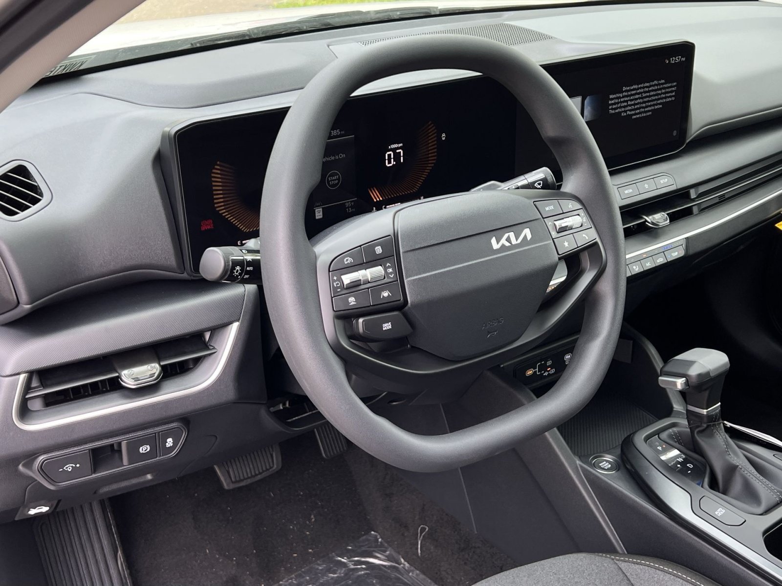 New 2026 Kia K4 FWD image 21