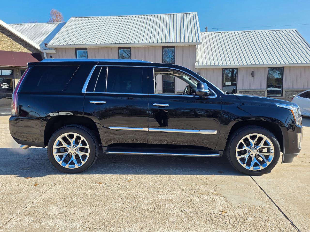 Used 2020 Cadillac Escalade Luxury image 27
