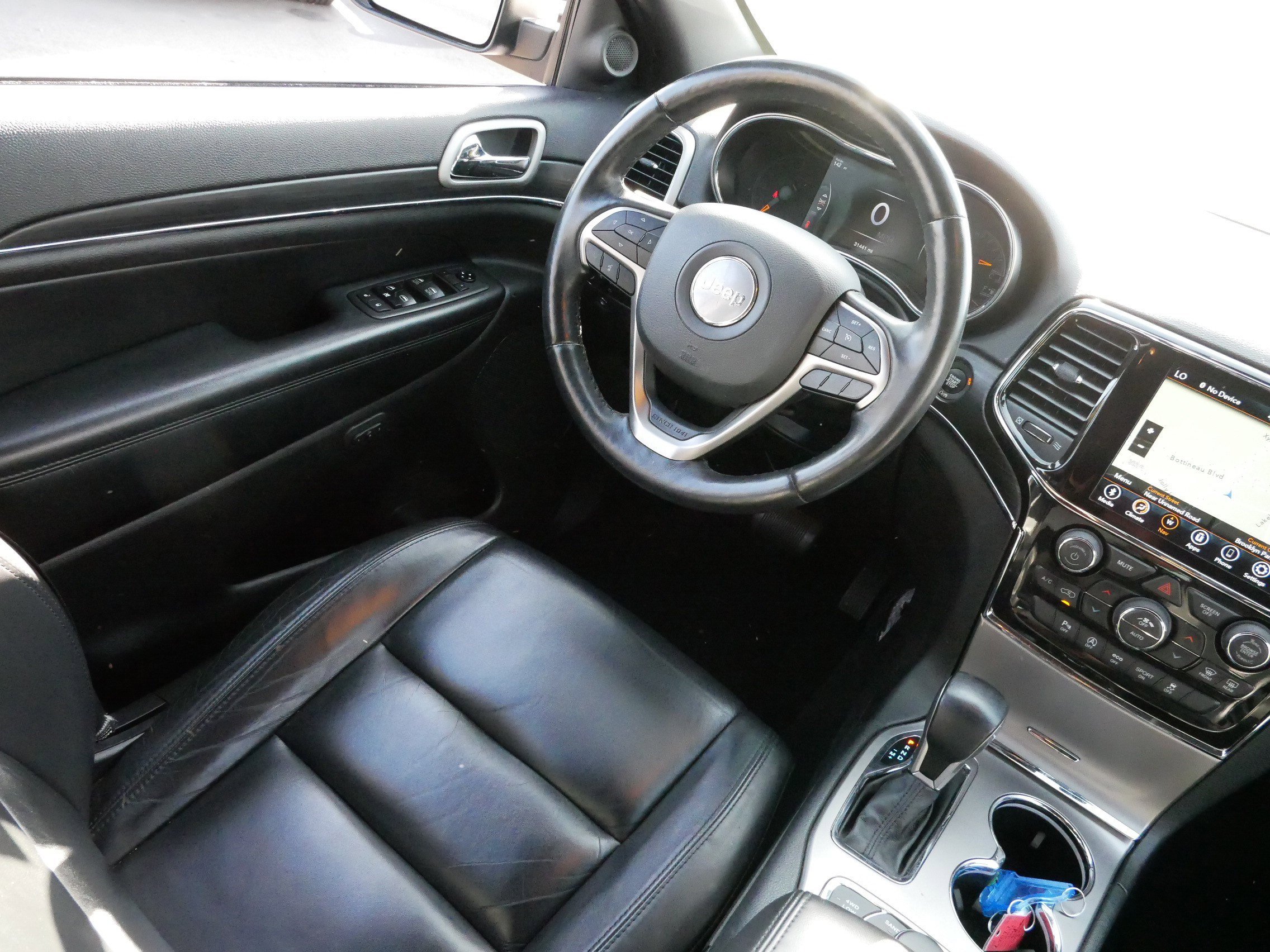 Used 2021 Jeep Grand Cherokee Limited image 9