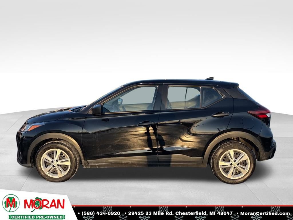 Used 2025 Nissan Kicks Play S image 2