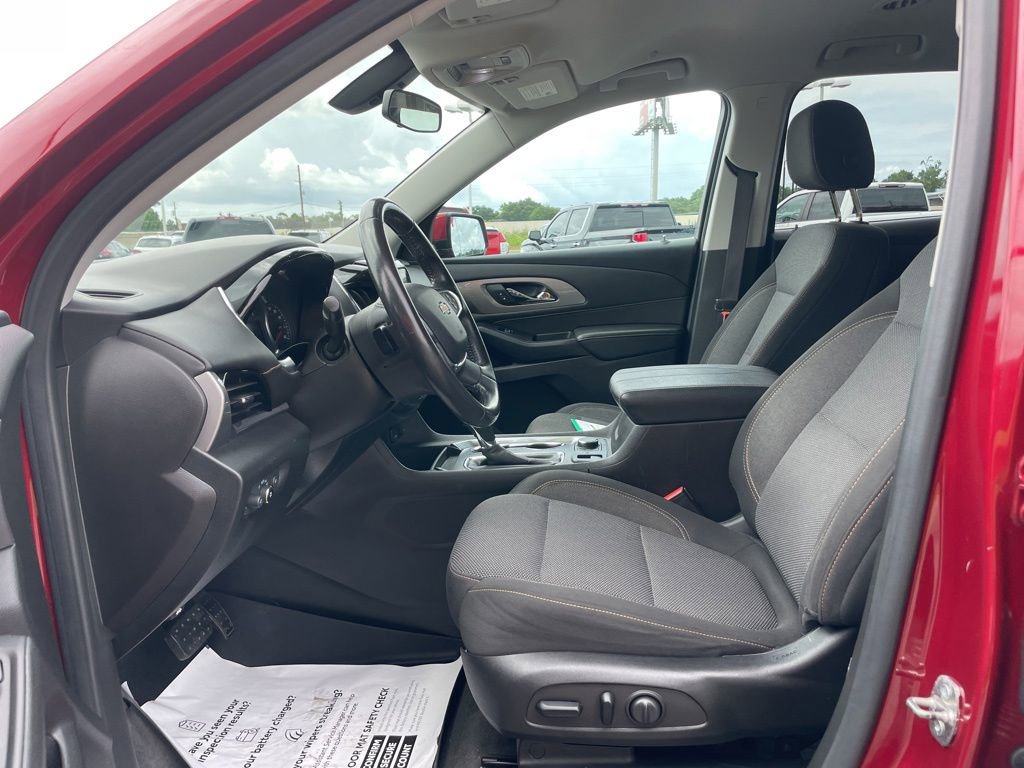 Used 2019 Chevrolet Traverse LT FWD image 24