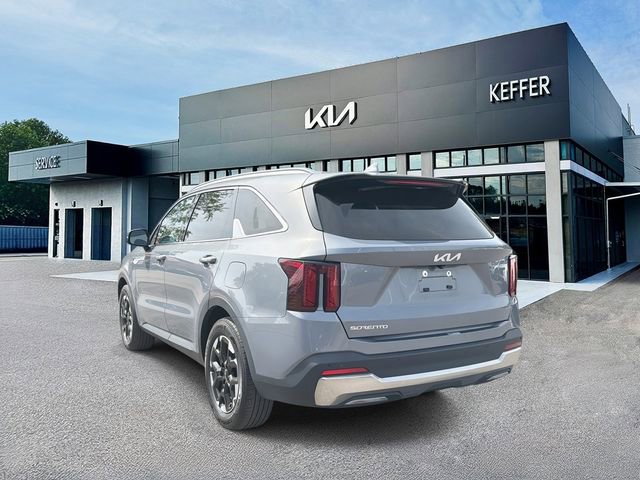 Certified 2024 Kia Sorento S FWD image 6