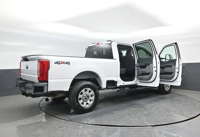 Used 2024 Ford F250 XLT image 28