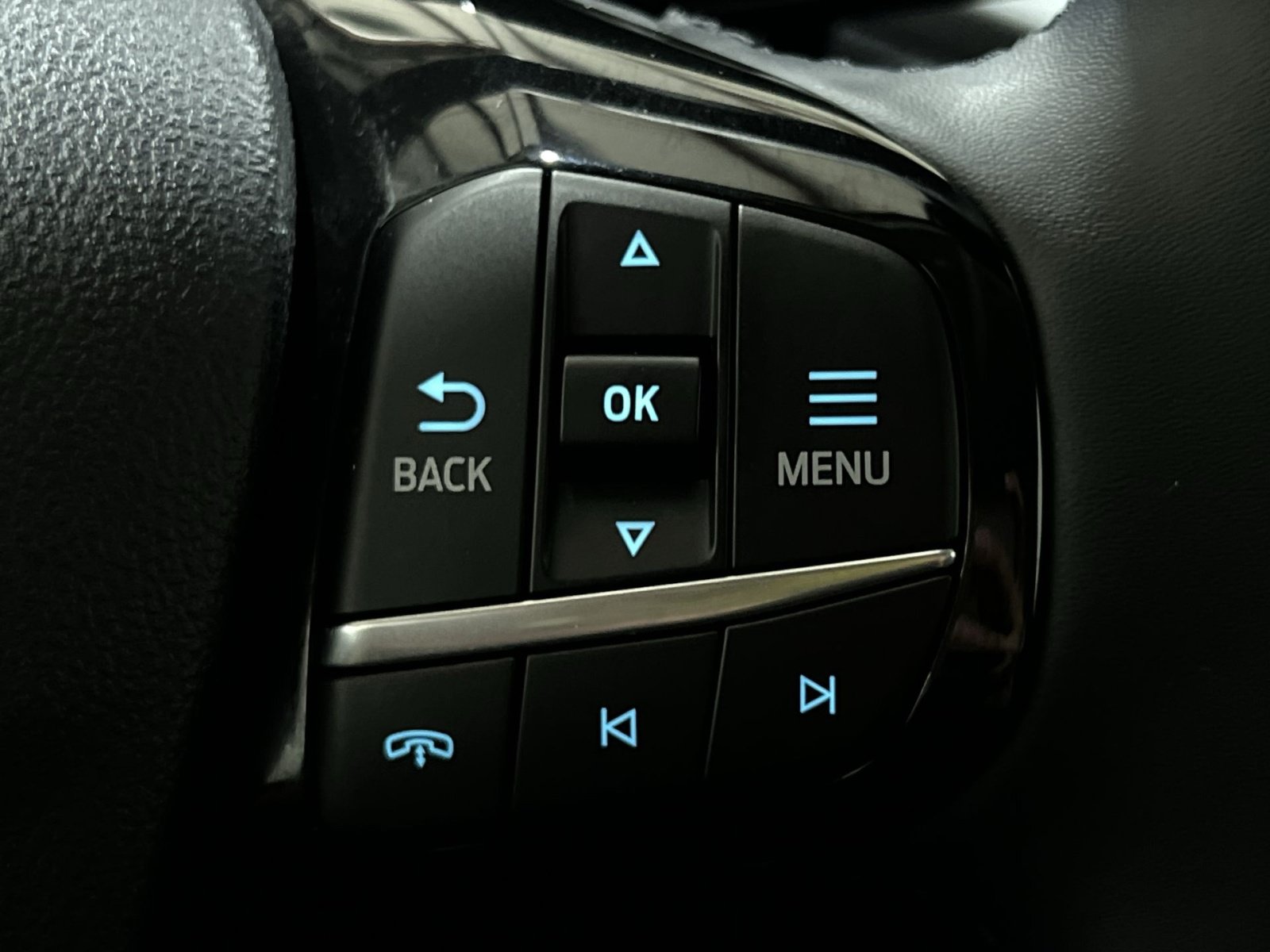 Used 2024 Ford Escape Active w/ Cold Weather Package FWD image 29