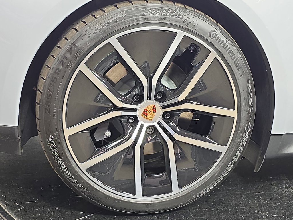 New 2026 Porsche Taycan AWD/4WD image 29