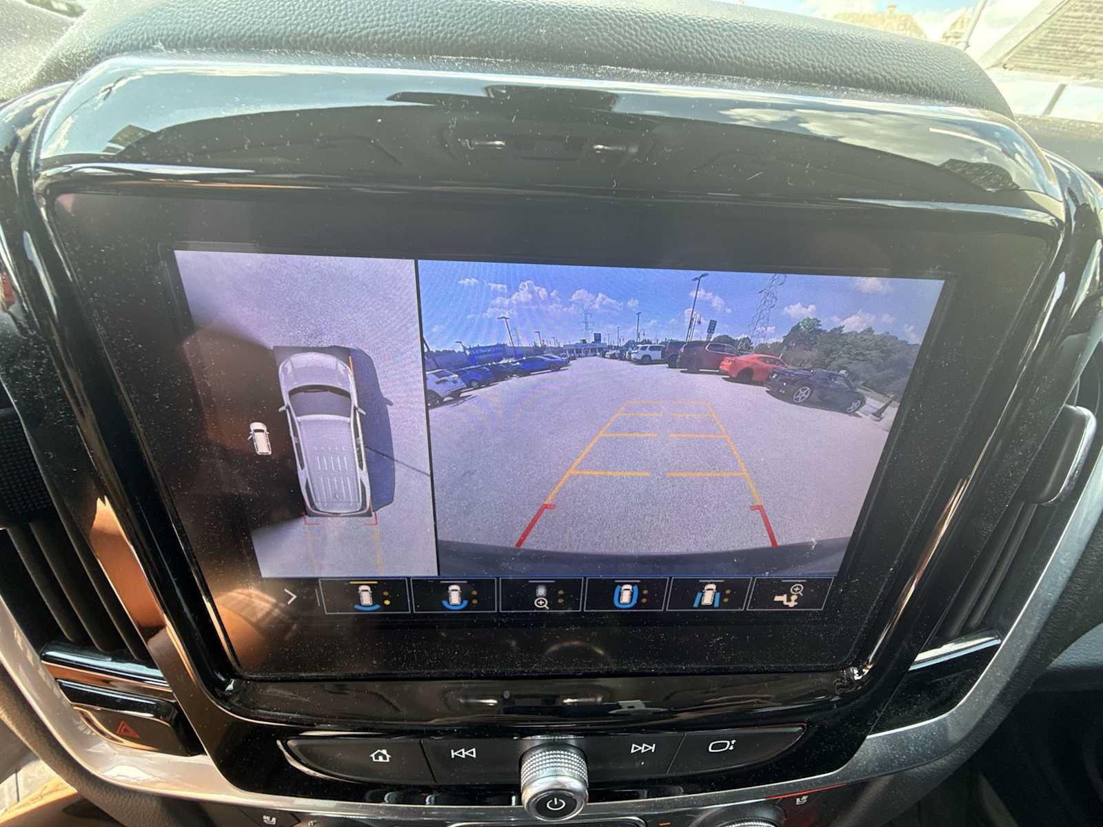 Certified 2020 Chevrolet Traverse Premier w/ LPO, Floor Liner Package AWD/4WD image 15
