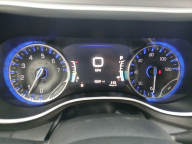 Used 2024 Chrysler Pacifica Touring-L FWD image 25