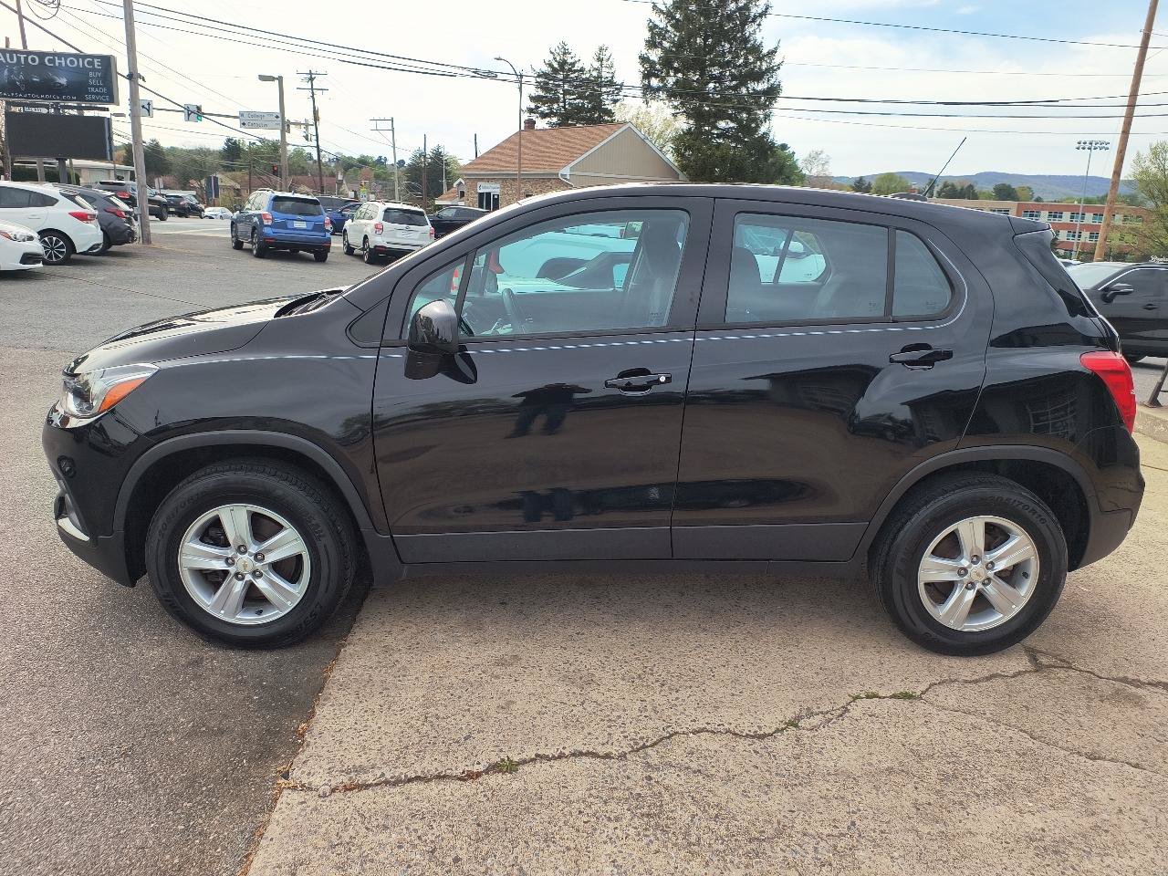 Used 2020 Chevrolet Trax LS AWD/4WD image 8