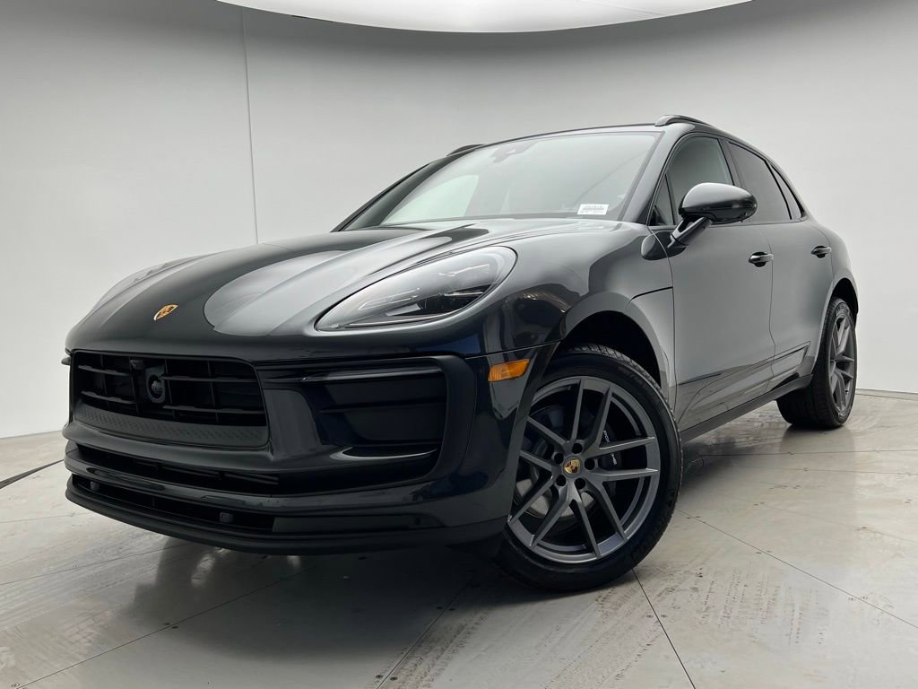 Used 2026 Porsche Macan AWD/4WD image 1