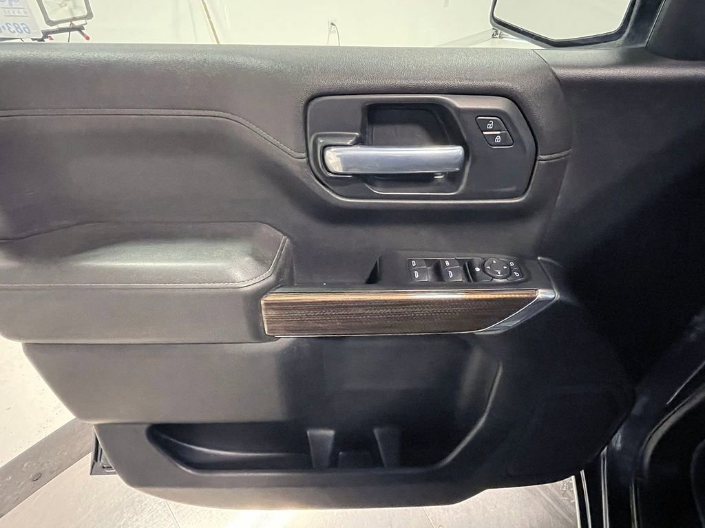 Used 2021 Chevrolet Silverado 1500 LT image 18