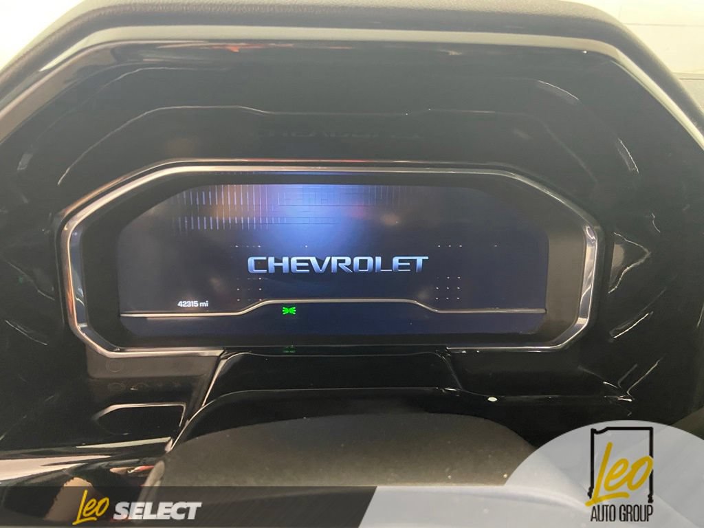 Used 2023 Chevrolet Silverado 1500 LT AWD/4WD image 14